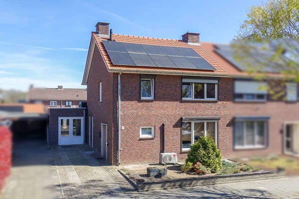 Pater Regoutlaan 24, 5953CD Reuver